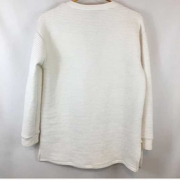 ✨5 FOR $25✨ Forever 21 White Lace Up Sweatshirt - Picture 4 of 7